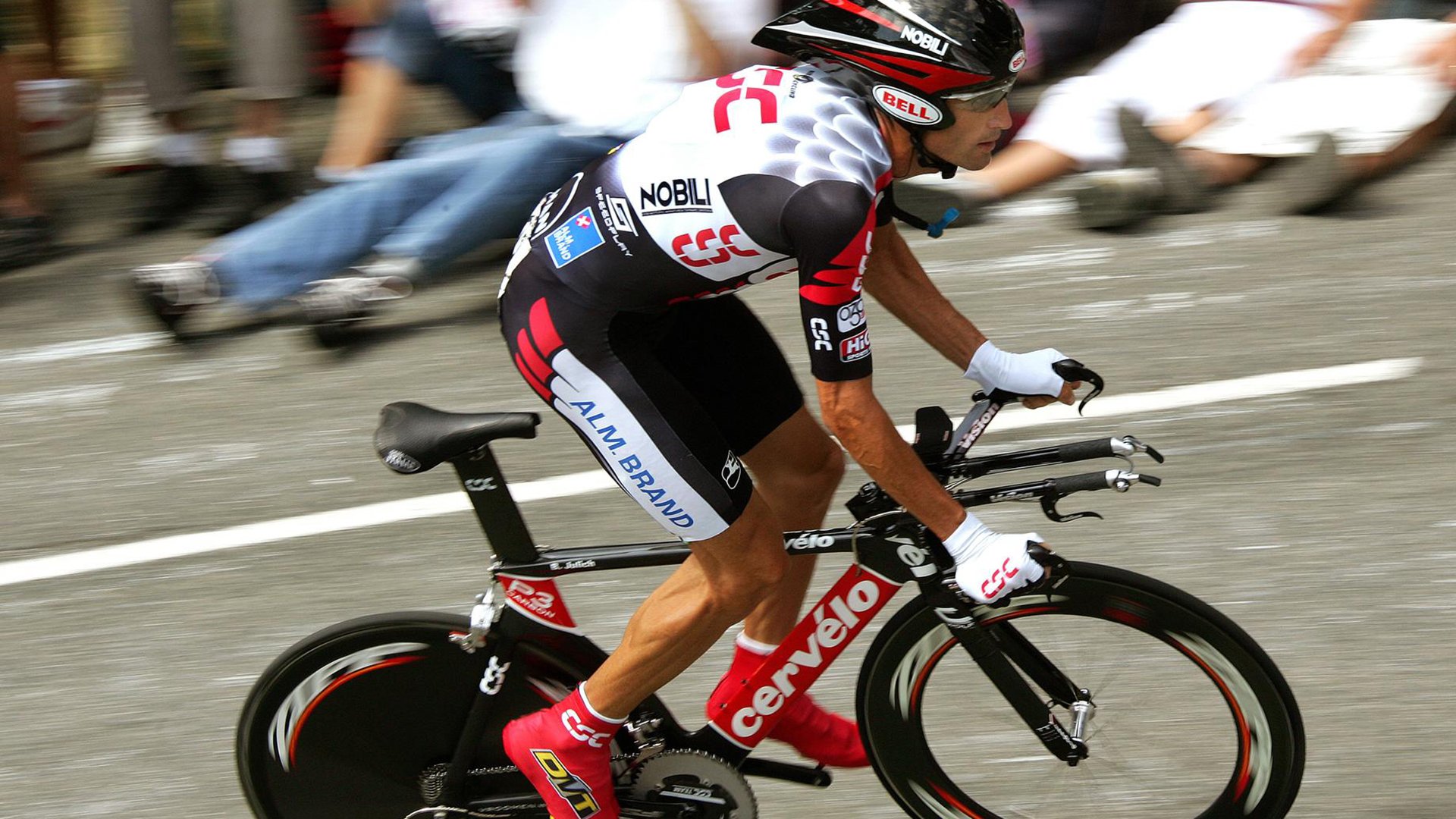 掘金内外结合攻势猛烈，掘金内内